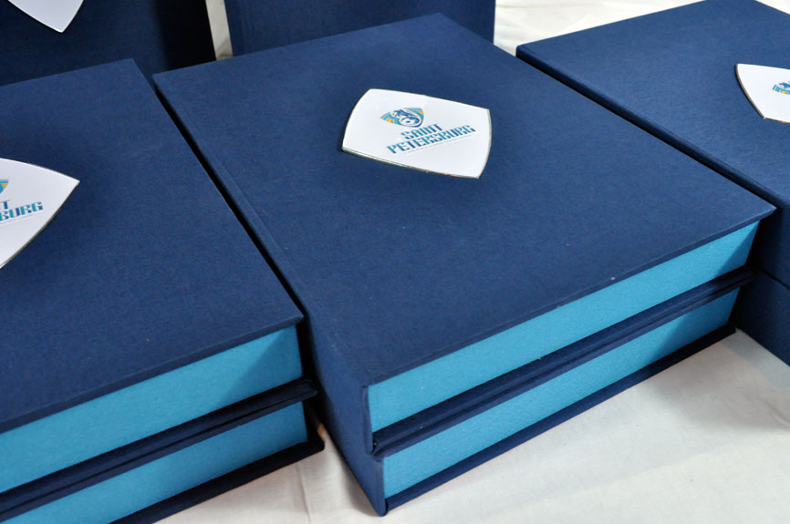 presentation box blue decal